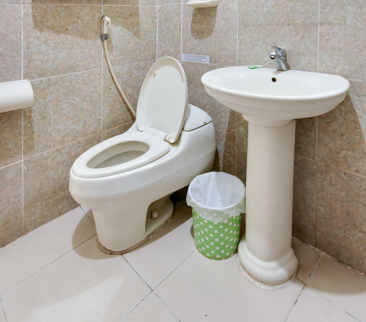 Lite Rooms Bogor Guest House Eksteriør billede