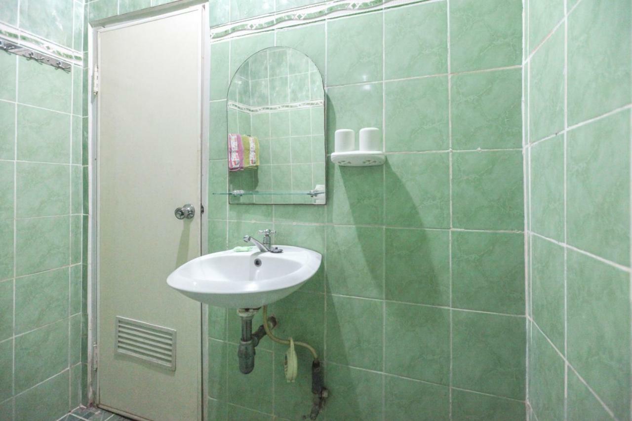 Lite Rooms Bogor Guest House Eksteriør billede