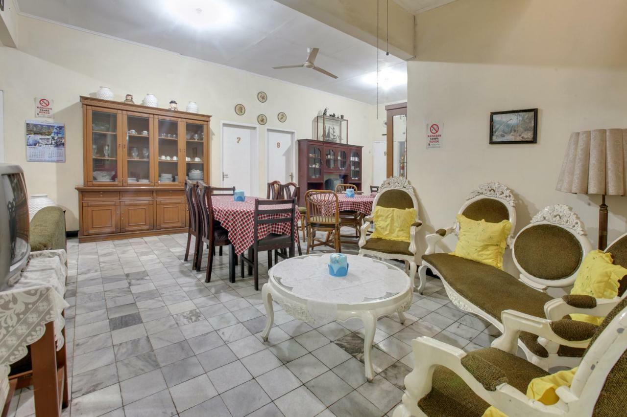 Lite Rooms Bogor Guest House Eksteriør billede